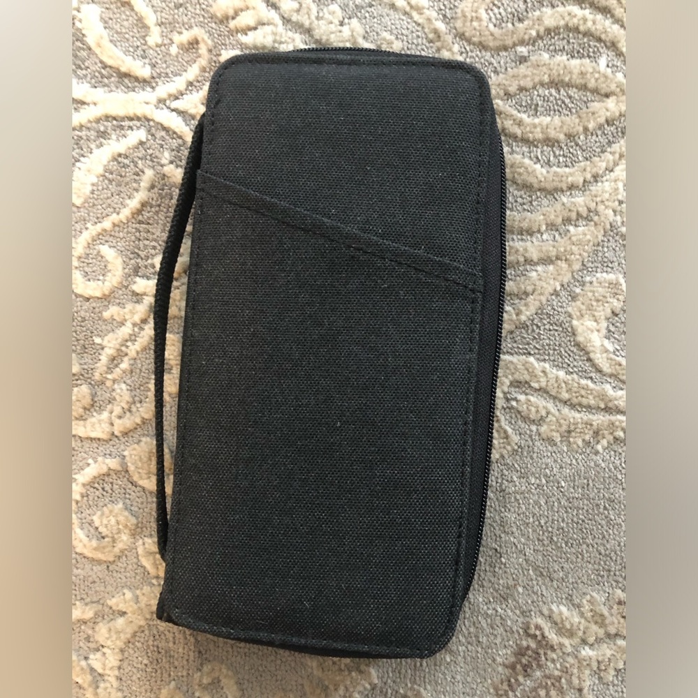 IKEA multifunctional unisex handy bag.
